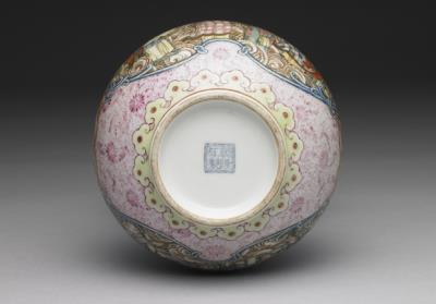 图片[3]-Gall-bladder-shaped vase with “Eighteen Lohans” motif in yangcai painted enamels, Qianlong reign (1736-1795), Qing dynasty-China Archive